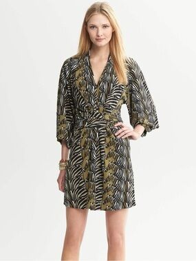Banana Republic Wrap Dress Mini Safari Print size 8